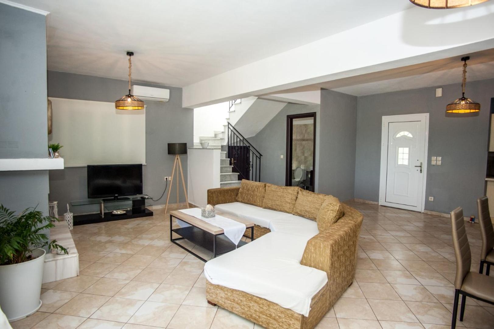 Gravanis Ir Home Pesadha ภายนอก รูปภาพ