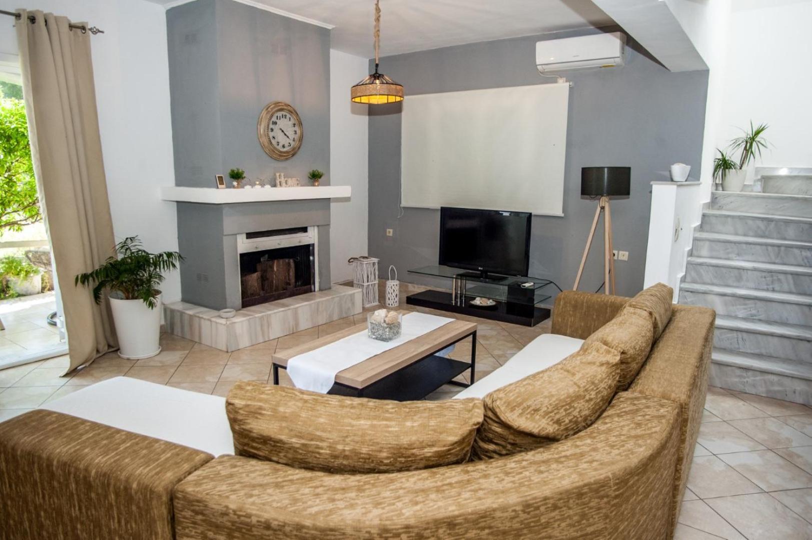 Gravanis Ir Home Pesadha ภายนอก รูปภาพ